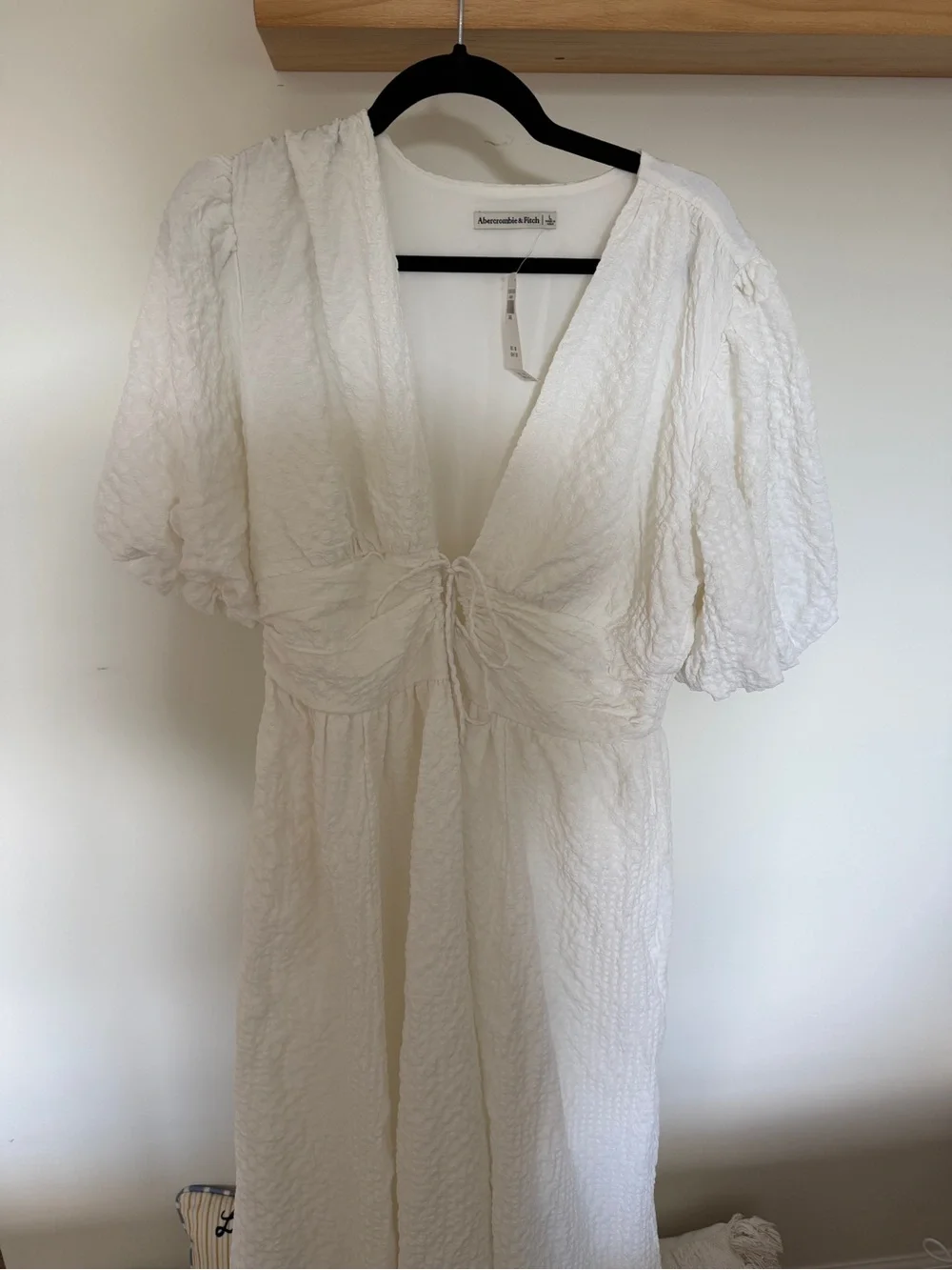 Abercrombie & Fitch White Textured V-Neck Midi Dress with Tie
